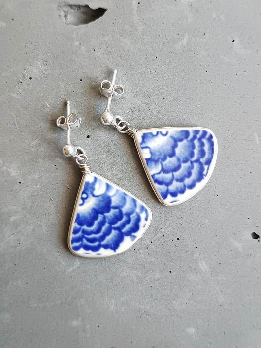 kolczyki ceramiczne Kolczyki ceramiczne w kobaltowe kwiaty