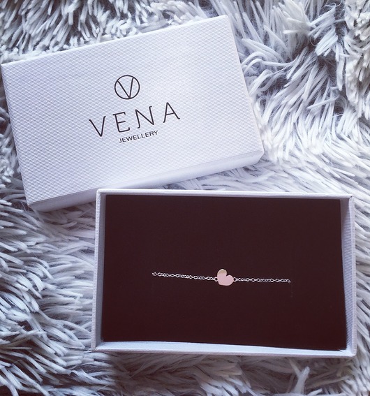 Srebrna bransoletka z serduszkiem VENA Jewellery