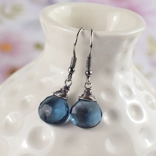 kolczyki wire wrapping Kwarc royal blue  - kolczyki