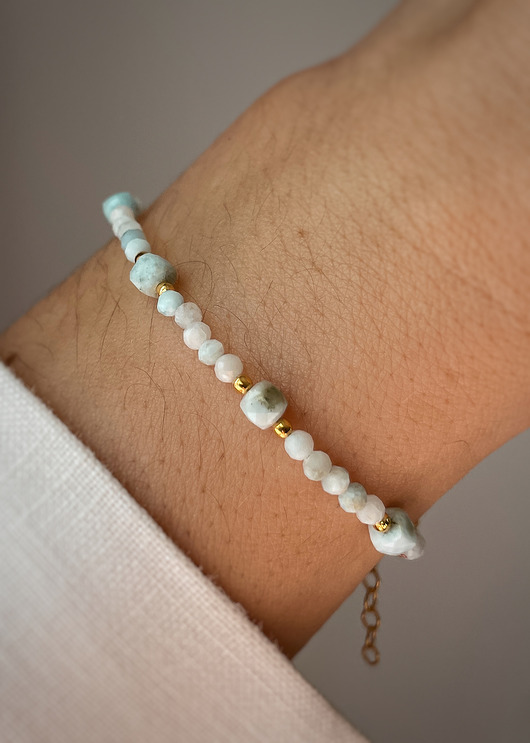 bransoletki z kamieni naturalnych Bransoletka z zapięciem larimar