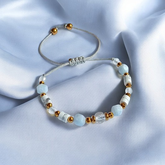 bransoletki z kamieni naturalnych NIEBIAŃSKA bransoletka: kryształ górski, akwamaryn, howlit, agat, hematyt