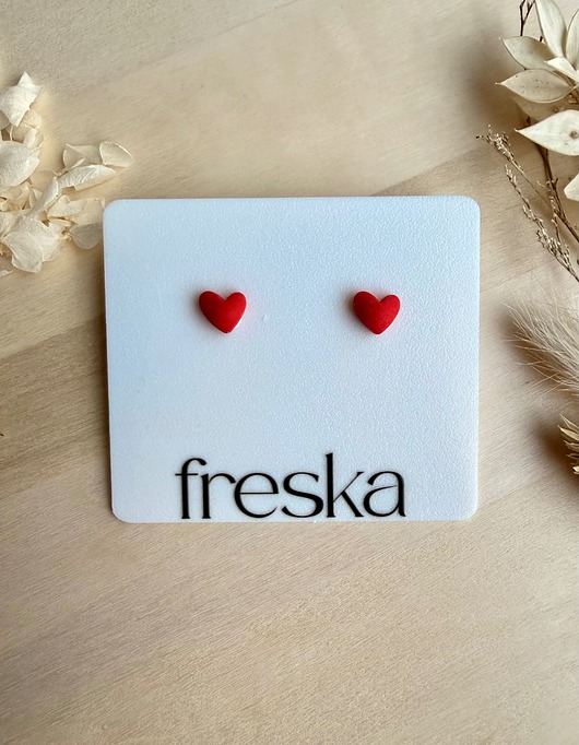 kolczyki z masy plastycznej Kolczyki Serduszka 3D - czerwone