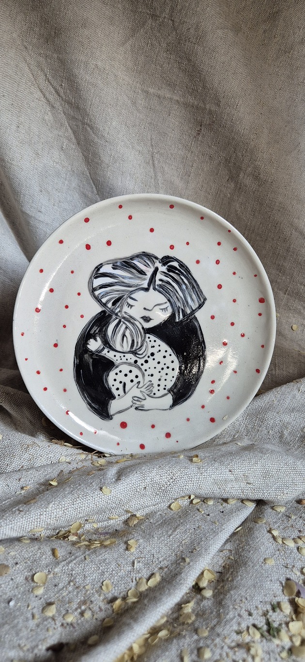 patery i talerze Talerz Otuleń, macierzyństwo, 24 cm talerz ilustrowany, Mama i dziecko