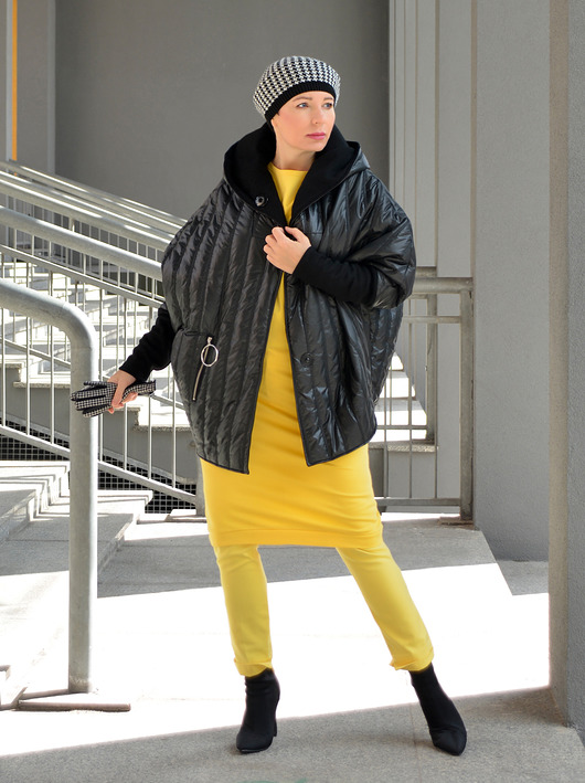 KURTKA/ PELERYNA BLACK  by momo momo fashion