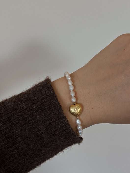 bransoletki - inne Bransoletka z pereł naturalnych serce