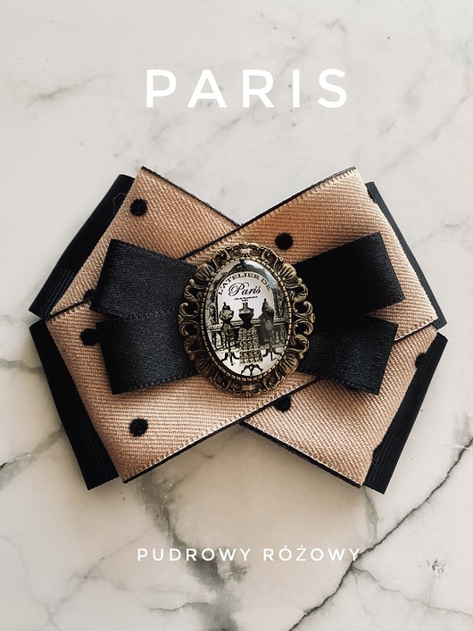 broszki Kolekcja PARIS z grafiką retro w stylu francuskim