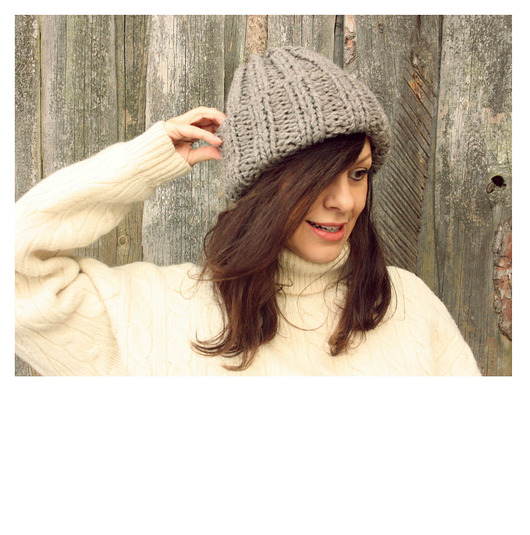 czapki damskie Czapka beanie handmade beż