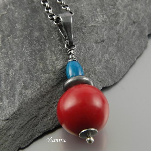 red and blue - zawieszka yamira