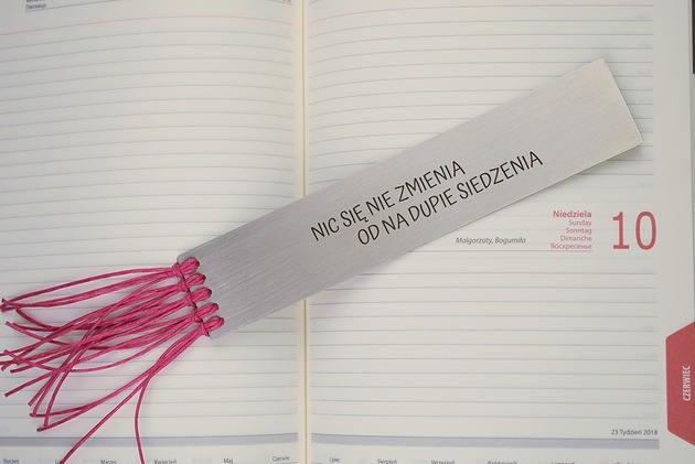Nic się nie zmienia od na dupie siedzenia Hundred Bookmarks