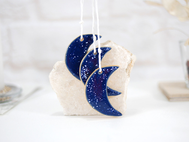 Ozdoby na ścianę Ceramiczne księżyce - ozdoby wyiszące