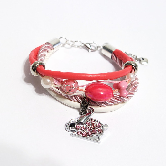 bransoletki - inne Bransoletka - Różowy króliczek - rzemienie