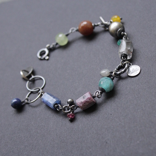 bransoletki z kamieni naturalnych Unikatowa bransoletka - Wielka moc minerałów - Kolor II