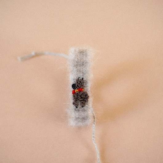 bransoletki na sznurku Miękka bransoletka ręcznie robiona z haftowaną lamą