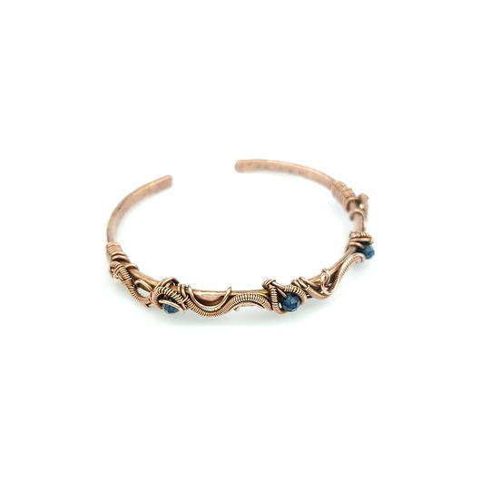 bransoletki wire wrapping Miedziana bransoleta mankietowa z szafirami