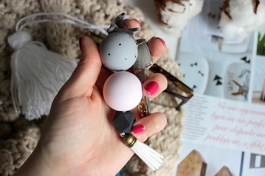 Brelok do kluczy kule Little Wood Bunny