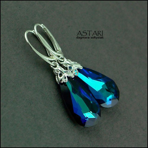 kryształ SWAROVSKI TEARDROP - BERMUDA BLUE Astari
