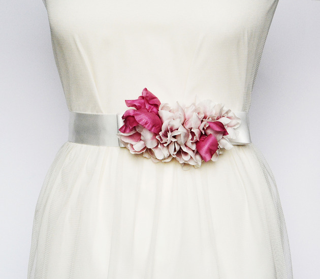 dodatki ślubne Pas ślubny z jedwabnymi kwiatami