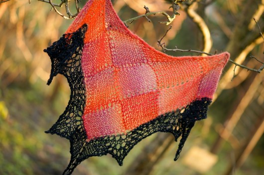 Chusta tęczowa na drutach GIPSY HERBE DESIGN