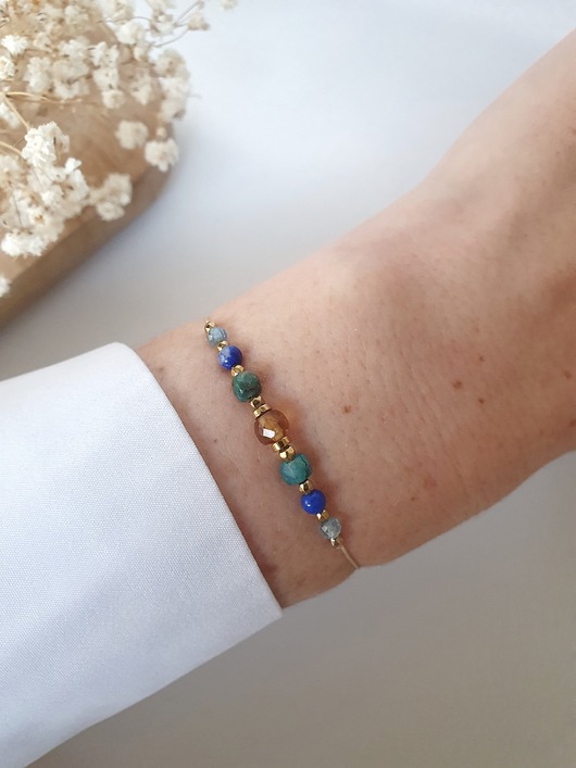 bransoletki na sznurku Bransoletka na PRZYJAŹŃ z naturalnych kamieni