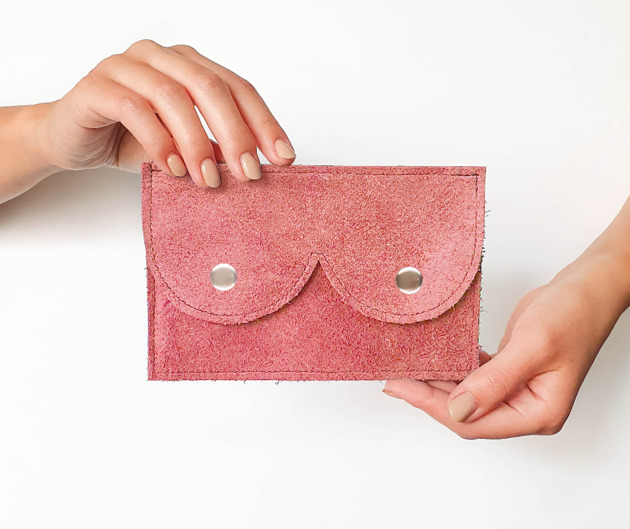 portfele damskie Portfel cycki różowy zamsz