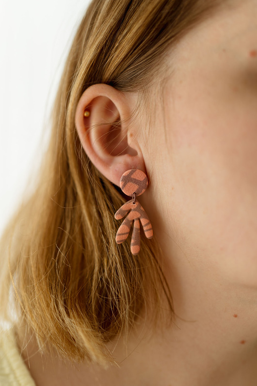 kolczyki z masy plastycznej Kolczyki Matisse w abstrakcyjny wzorek