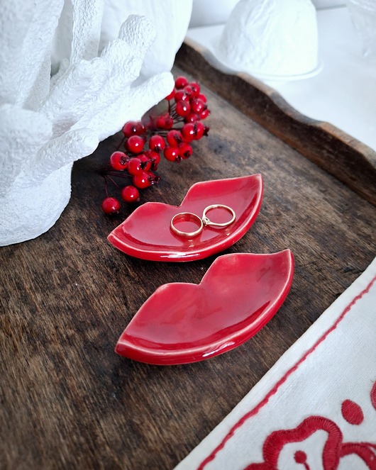 pojemniki na biżuterię Usta ceramiczne na pierścionki