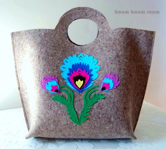 ETNO INSPIRED FELT BAG BEIGE boom boom room