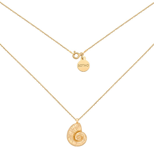 złote naszyjniki Złoty naszyjnik z muszlą