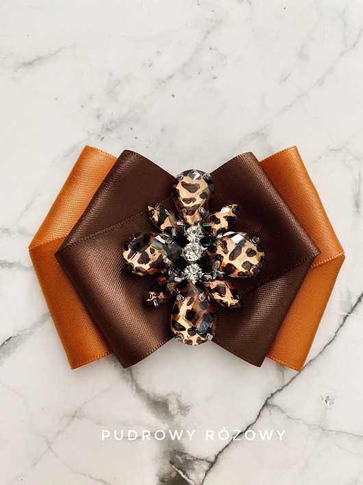 broszki Brosza z ozdobą z panterki Panterka