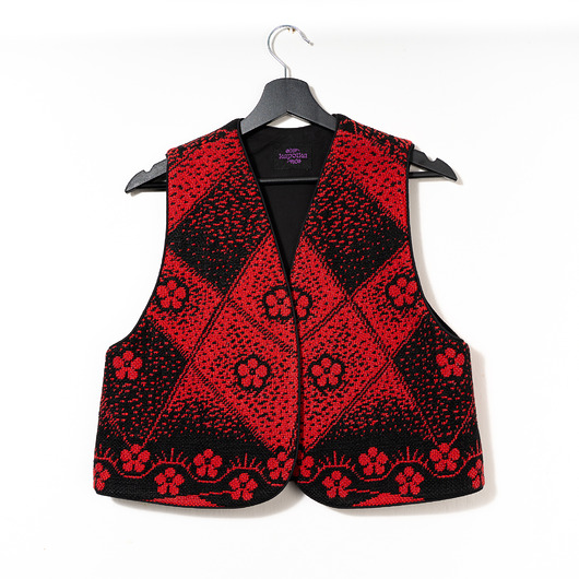 kamizelki damskie Upcyclingowa kamizelka z ludowej tkaniny