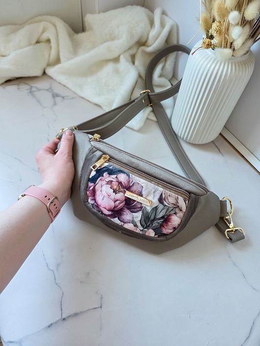 saszetka nerka Nerka Pola Różowe Piownie