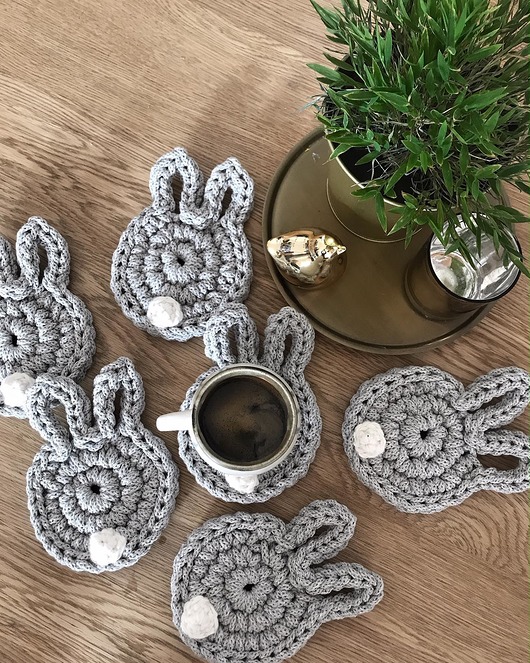 ozdoby wielkanocne PODKŁADKI ŚNIADANIOWE Bunny k.6 sztuk