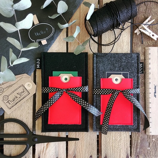 Etui Gray&Red #3 moo studio