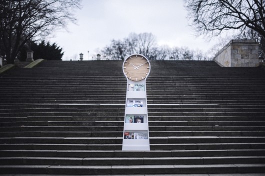 Key CLOCK  zegar podłogowy, stojący gazetownik Furia Design