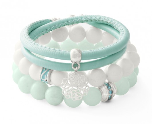 bransoletki z kamieni naturalnych Mint & white set with pendants.