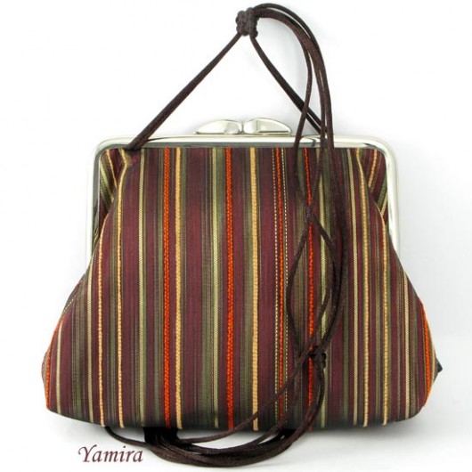 Torebka: stripped taffeta in brown yamira