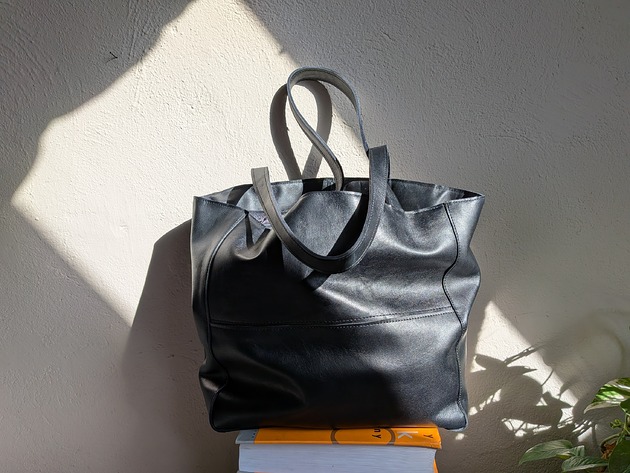 torby na ramię Czarna skórzana torba na ramię