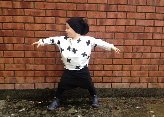 Bluza Oversize  Krzyże Krem  Dziecko famstyle