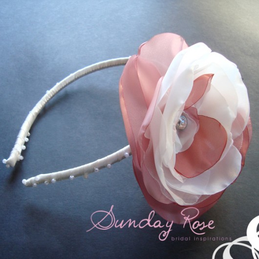 piwonia w różach __opaska do włosów SundayRose