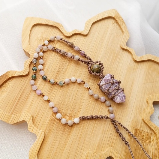 naszyjniki - inne Naszyjnik z lepidolitem