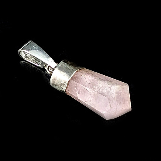 wisiory Różowy morganit