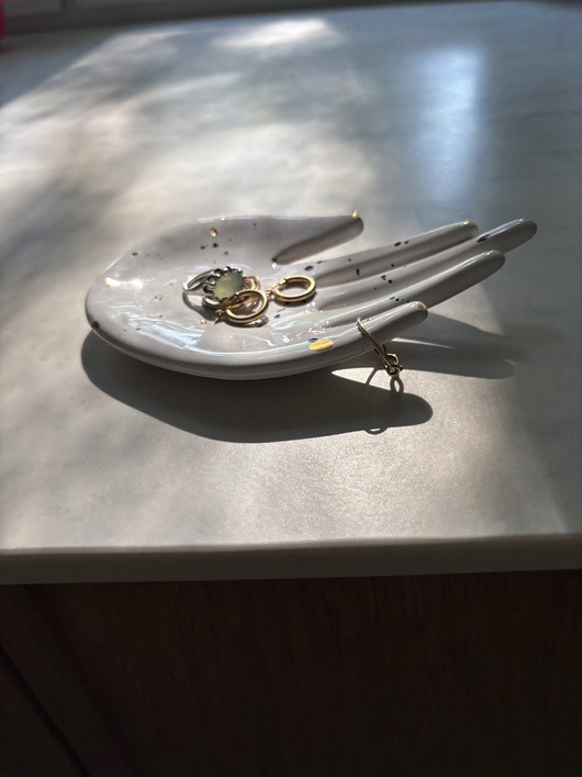 pojemniki na biżuterię Ceramiczna Łapka Handmade na Pierścionki w Czarno Złote Ciapki