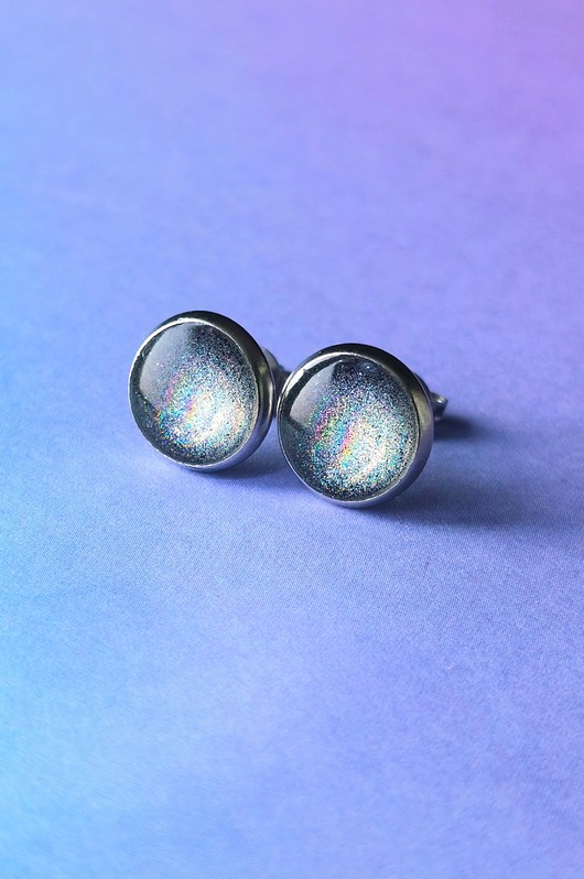 kolczyki z żywicy Holograficzne kolczyki sztyfty 9mm