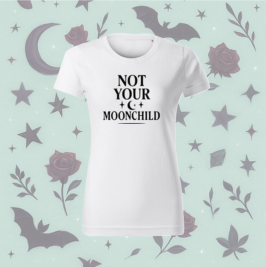 t-shirt damskie Biała Koszulka Witchcore z Napisem Not Your Moonchild  Magia i Bunt