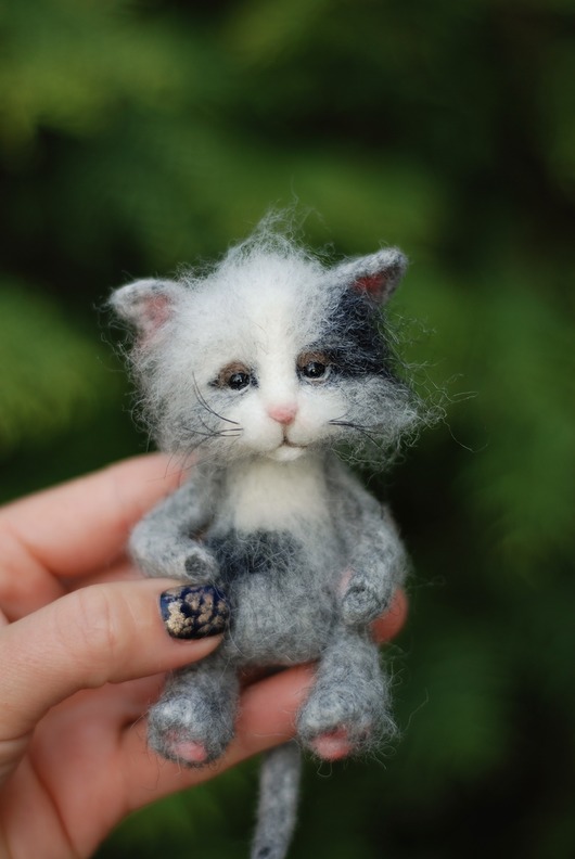 Kot Szarek BoboLobo Handicraft