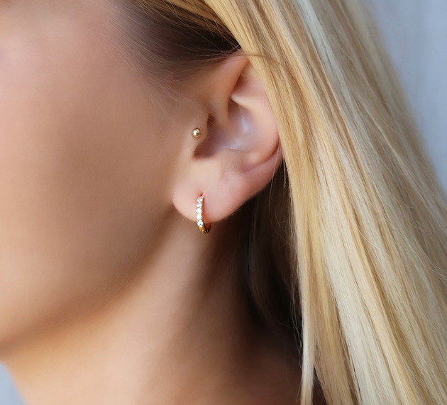 kolczyki pozłacane Kolczyki małe koła z cyrkoniami 13mm srebro