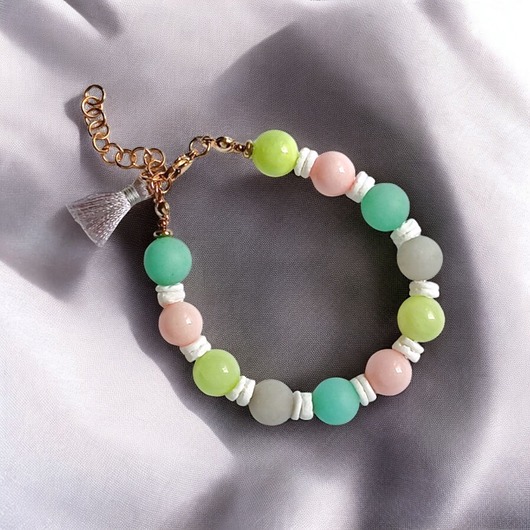 bransoletki z kamieni naturalnych HOT TREND : bransoletka : pastelle collection : jadeit 10mm, muszla biała