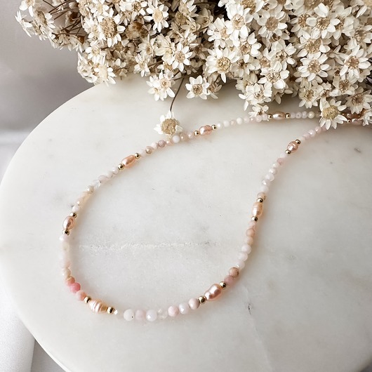 chokery Naszyjnik Choker z opalem i perłą naturalną