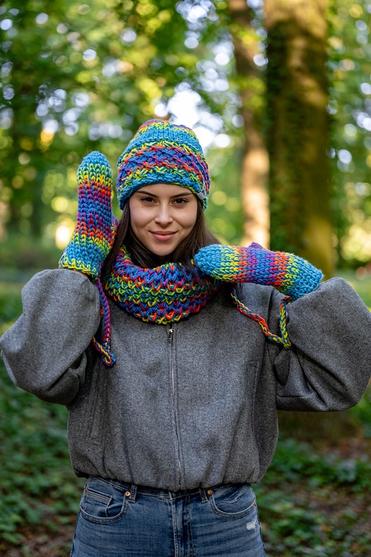 szale damskie Mały komin MERINO 50% Tęcza błękit