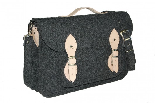 Filcowa torba na laptop  personalizowa - grawer Etoi